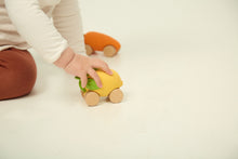 Load image into Gallery viewer, OLI&amp;CAROL Lou The Lemon Baby Car